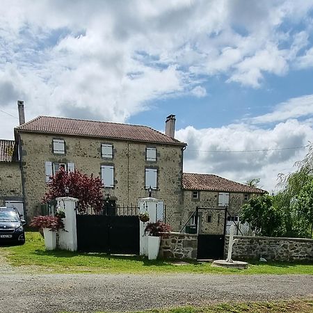 La Petite Locherie Bed & Breakfast Oradour-Saint-Genest Exterior photo